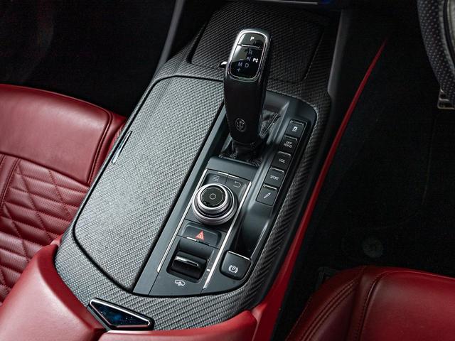 レヴァンテ グランスポーツ　認定保証１年付　２０２０年モデル　ピエノフィオーレナチュラルレザー　サンルーフ　３Ｄカーボンインテリアトリム　２１インチヘリオスホイール　４ゾーンクライメートコントロール　イージーエントリーシステム（16枚目）