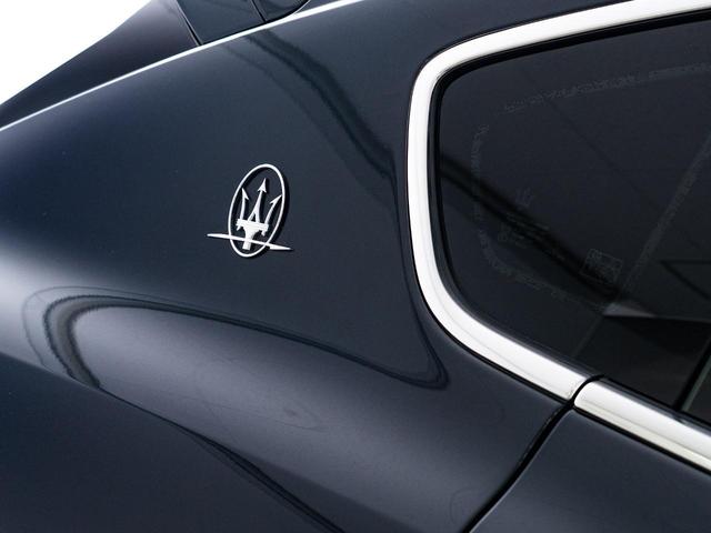 レヴァンテ グランスポーツ　認定保証１年付　２０２０年モデル　ピエノフィオーレナチュラルレザー　サンルーフ　３Ｄカーボンインテリアトリム　２１インチヘリオスホイール　４ゾーンクライメートコントロール　イージーエントリーシステム（23枚目）