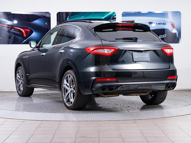 レヴァンテ グランスポーツ　認定保証１年付　２０２０年モデル　ピエノフィオーレナチュラルレザー　サンルーフ　３Ｄカーボンインテリアトリム　２１インチヘリオスホイール　４ゾーンクライメートコントロール　イージーエントリーシステム（33枚目）