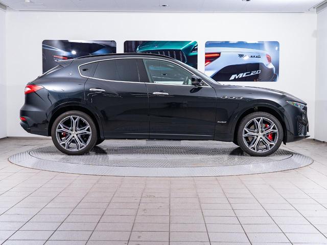 レヴァンテ グランスポーツ　認定保証１年付　２０２０年モデル　ピエノフィオーレナチュラルレザー　サンルーフ　３Ｄカーボンインテリアトリム　２１インチヘリオスホイール　４ゾーンクライメートコントロール　イージーエントリーシステム（34枚目）