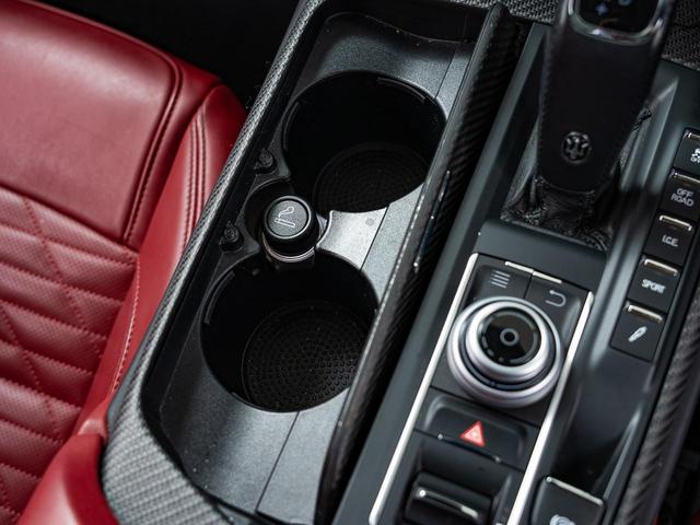 レヴァンテ グランスポーツ　認定保証１年付　２０２０年モデル　ピエノフィオーレナチュラルレザー　サンルーフ　３Ｄカーボンインテリアトリム　２１インチヘリオスホイール　４ゾーンクライメートコントロール　イージーエントリーシステム（54枚目）