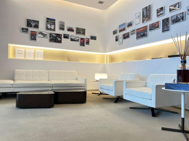 レヴァンテ グランスポーツ　認定保証１年付　２０２０年モデル　ピエノフィオーレナチュラルレザー　サンルーフ　３Ｄカーボンインテリアトリム　２１インチヘリオスホイール　４ゾーンクライメートコントロール　イージーエントリーシステム（68枚目）