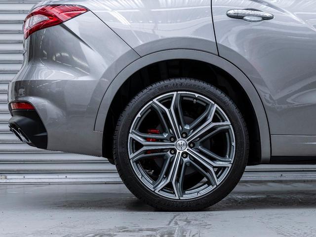 レヴァンテ グランスポーツ　認定保証２年　サンルーフ　フルプレミアムレザー　メタリックペイント　２１インチヘリオスホイール　プレミアムサウンドシステム　前後シートヒーター　ヘッドレストトライデントステッチ　リアドア電動ブラインド（34枚目）