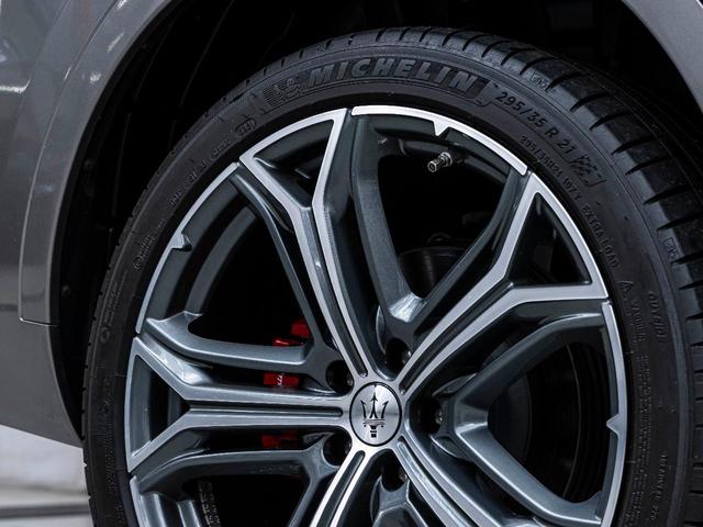 レヴァンテ グランスポーツ　認定保証２年　サンルーフ　フルプレミアムレザー　メタリックペイント　２１インチヘリオスホイール　プレミアムサウンドシステム　前後シートヒーター　ヘッドレストトライデントステッチ　リアドア電動ブラインド（36枚目）