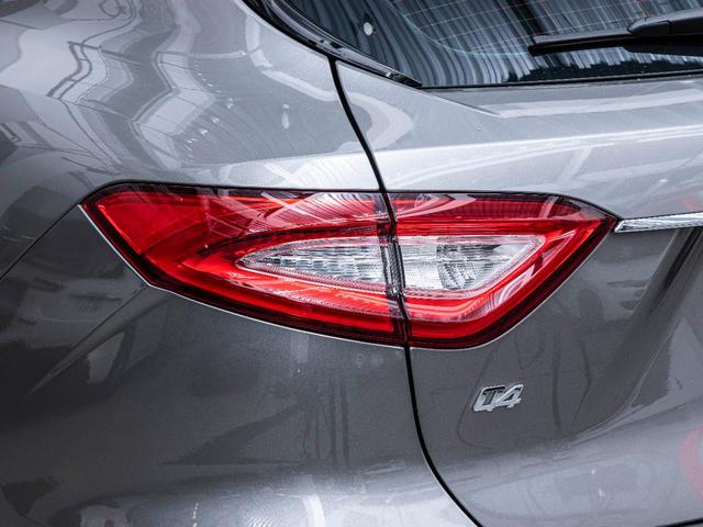 レヴァンテ グランスポーツ　認定保証２年　サンルーフ　フルプレミアムレザー　メタリックペイント　２１インチヘリオスホイール　プレミアムサウンドシステム　前後シートヒーター　ヘッドレストトライデントステッチ　リアドア電動ブラインド（43枚目）