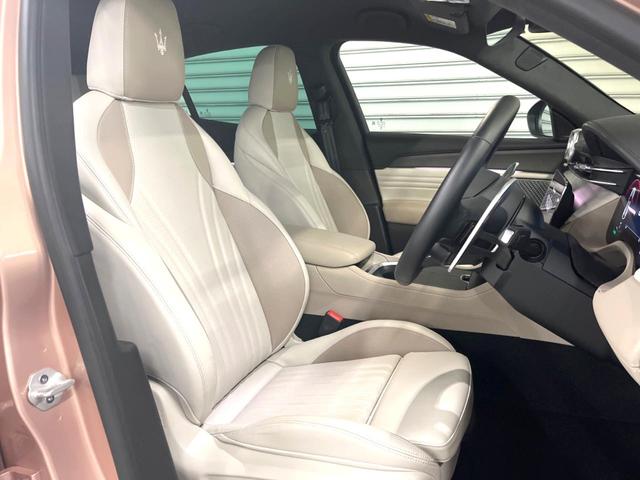 グレカーレ モデナ　認定保証２年付　Ｆｕｏｒｏｓｅｒｏｅ（ローズゴールドリキッドメタル・プレミアムレザー・トリコローレライン）　３Ｄカーボンインテリアトリム　スナスファベール２１スピーカー　テックアシスタンスパック（9枚目）