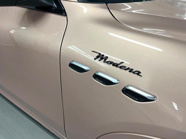 グレカーレ モデナ　認定保証２年付　Ｆｕｏｒｏｓｅｒｏｅ（ローズゴールドリキッドメタル・プレミアムレザー・トリコローレライン）　３Ｄカーボンインテリアトリム　スナスファベール２１スピーカー　テックアシスタンスパック（20枚目）