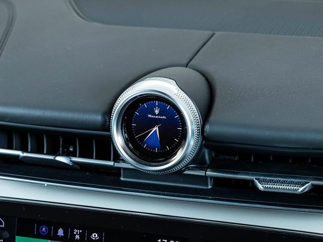 グレカーレ モデナ　認定保証２年付　Ｆｕｏｒｏｓｅｒｏｅ（ローズゴールドリキッドメタル・プレミアムレザー・トリコローレライン）　３Ｄカーボンインテリアトリム　スナスファベール２１スピーカー　テックアシスタンスパック（22枚目）