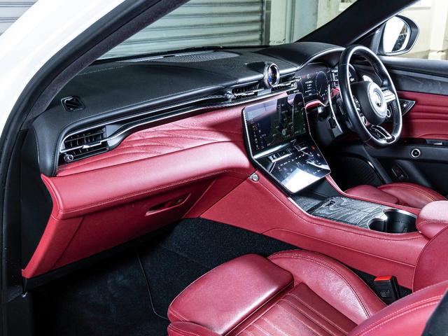 グレカーレ ＧＴ　認定中古保証２年付　フルプレミアムレザー　２０インチエーテレホイール　パノラマサンルーフ　１４方向電動調節式シート　レッドブレーキキャリパー　ラディカウッドトリム　ワイヤレスチャージャー（49枚目）