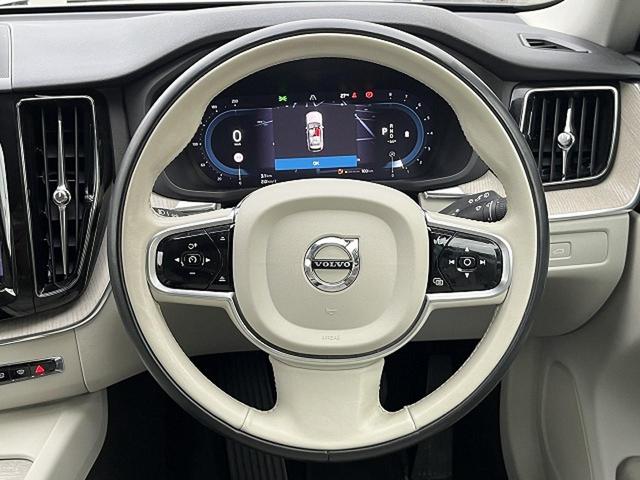 ＸＣ６０ プラス　Ｂ５　認定中古車　本革シート　禁煙車　純正Ｇｏｏｇｌｅナビ　３６０°ビューカメラ　クライメートパッケージ　パイロットアシスト　メモリーシート　全席シートヒーター　ステアリングヒーター　パワーテールゲート（12枚目）