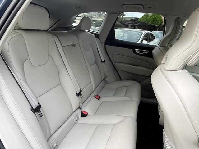 ＸＣ６０ プラス　Ｂ５　認定中古車　本革シート　禁煙車　純正Ｇｏｏｇｌｅナビ　３６０°ビューカメラ　クライメートパッケージ　パイロットアシスト　メモリーシート　全席シートヒーター　ステアリングヒーター　パワーテールゲート（14枚目）