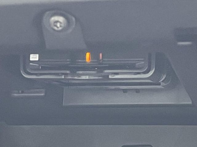 ＸＣ６０ プラス　Ｂ５　認定中古車　本革シート　禁煙車　純正Ｇｏｏｇｌｅナビ　３６０°ビューカメラ　クライメートパッケージ　パイロットアシスト　メモリーシート　全席シートヒーター　ステアリングヒーター　パワーテールゲート（39枚目）