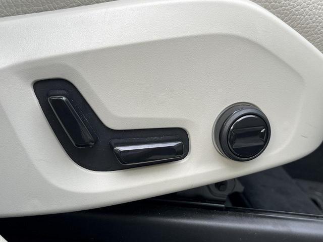 ＸＣ６０ プラス　Ｂ５　認定中古車　本革シート　禁煙車　純正Ｇｏｏｇｌｅナビ　３６０°ビューカメラ　クライメートパッケージ　パイロットアシスト　メモリーシート　全席シートヒーター　ステアリングヒーター　パワーテールゲート（47枚目）