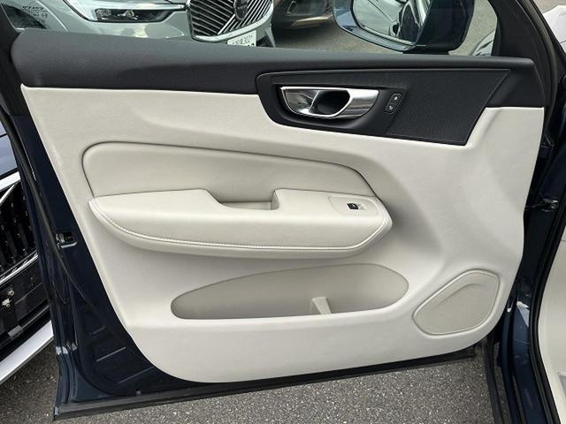 ＸＣ６０ プラス　Ｂ５　認定中古車　本革シート　禁煙車　純正Ｇｏｏｇｌｅナビ　３６０°ビューカメラ　クライメートパッケージ　パイロットアシスト　メモリーシート　全席シートヒーター　ステアリングヒーター　パワーテールゲート（61枚目）