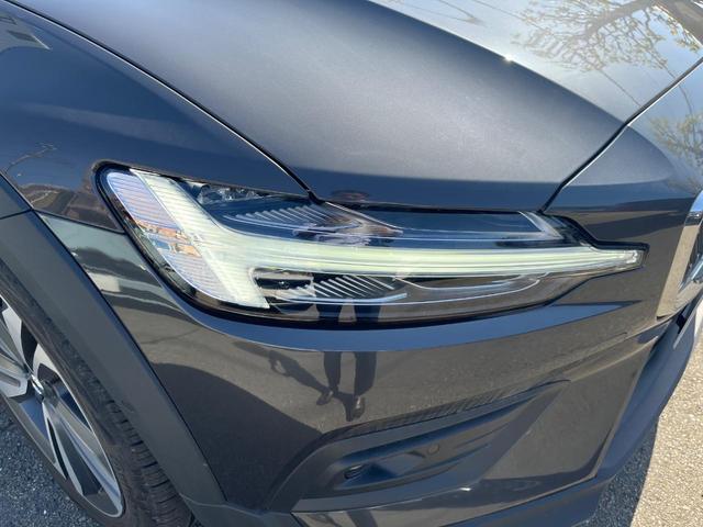 Ｖ６０ クロスカントリー　アルティメット　Ｂ５　ＡＷＤ　認定中古車　Ｂｏｗｅｒｓ　＆　Ｗｉｌｋｉｎｓ　ナッパレザーシート　インテリセーフ　衝突被害軽減　パイロットアシスト　シートヒーター　ベンチレーション　マッサージ機能付きシート　パワーシート　禁煙車（15枚目）