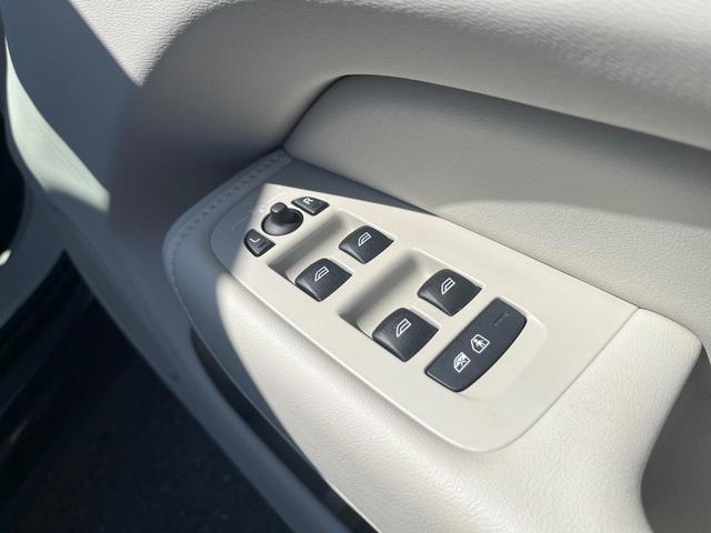 XC60 アルティメット B5 AWD 認定中古車 サンルーフ ナッパレザーシート Googleナビ B&Wプレミアムサウンド シートヒーター ベンチレーション パイロットアシスト マッサージ機能付きシート パワーシート パワーバックドア(30枚目)