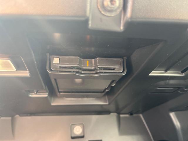 XC60 アルティメット B5 AWD 認定中古車 サンルーフ ナッパレザーシート Googleナビ B&Wプレミアムサウンド シートヒーター ベンチレーション パイロットアシスト マッサージ機能付きシート パワーシート パワーバックドア(67枚目)