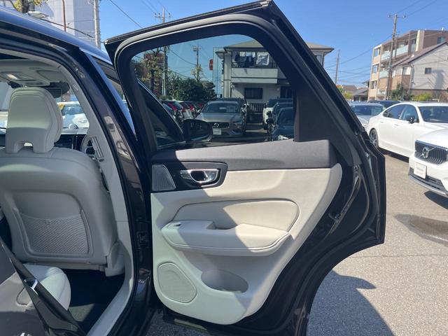 XC60 アルティメット B5 AWD 認定中古車 サンルーフ ナッパレザーシート Googleナビ B&Wプレミアムサウンド シートヒーター ベンチレーション パイロットアシスト マッサージ機能付きシート パワーシート パワーバックドア(71枚目)