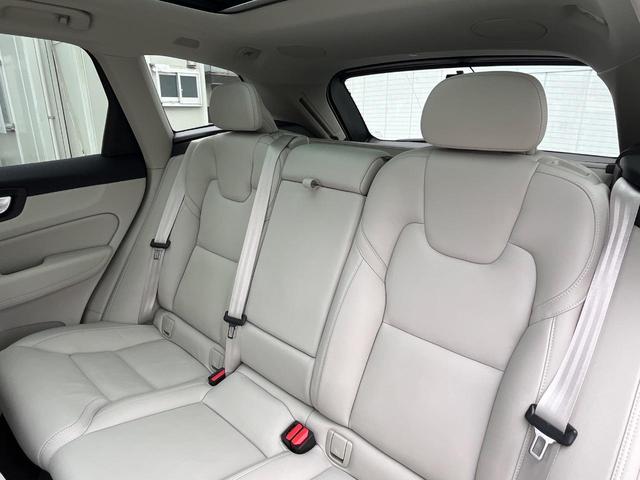XC60 リチャージアルティメトT6AWDプラグインハイブリド 認定中古車 プラグインハイブリッド パノラマガラスサンルーフ 白革シート harman/kardon 360°ビューカメラ レーダークルーズ 禁煙車 マッサージ機能付シート パイロットアシスト(65枚目)