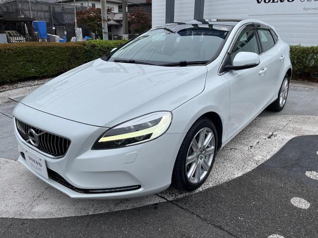 Ｖ４０ Ｔ３　クラシックエディション　認定中古車　ガラスルーフ　最終モデル　革シート　インテリセーフ　衝突被害軽減ブレーキ　シートヒーター　パワーシート　ＬＥＤヘッドライト　バックカメラ　純正ナビ　レーダークルーズ　Ｂｌｕｅｔｏｏｔｈ（18枚目）