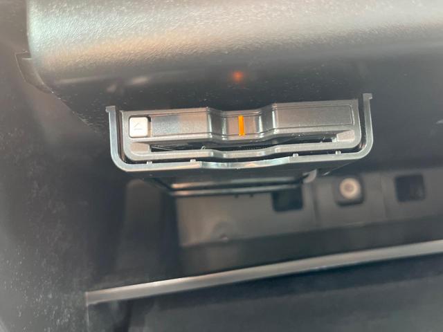 XC90 B6 AWD インスクリプション 認定中古車 harman/kardon 禁煙車 フルセグTV 360°ビューカメラ パイロットアシスト レーダークルーズコントロール 前席ベンチレーション シートヒーター(10枚目)