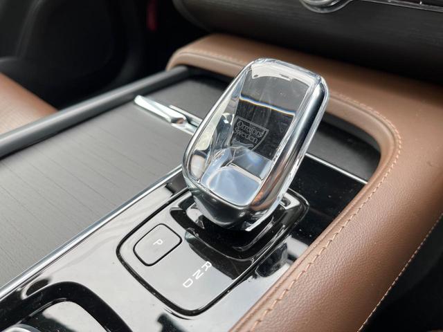 XC90 B6 AWD インスクリプション 認定中古車 harman/kardon 禁煙車 フルセグTV 360°ビューカメラ パイロットアシスト レーダークルーズコントロール 前席ベンチレーション シートヒーター(12枚目)