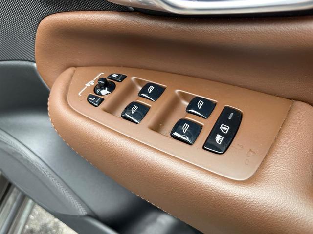 XC90 B6 AWD インスクリプション 認定中古車 harman/kardon 禁煙車 フルセグTV 360°ビューカメラ パイロットアシスト レーダークルーズコントロール 前席ベンチレーション シートヒーター(32枚目)
