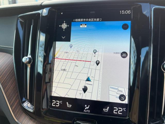 ＸＣ６０ Ｂ５　ＡＷＤ　インスクリプション　認定中古車　ＡＷＤ　サンルーフ　茶革シート　ｈａｒｍａｎ／ｋａｒｄｏｎ　インテリセーフ　衝突被害軽減ブレーキ　３６０°ビューカメラ　パイロットアシスト　レーダークルーズ　禁煙車　　Ｂｌｕｅｔｏｏｔｈ（7枚目）