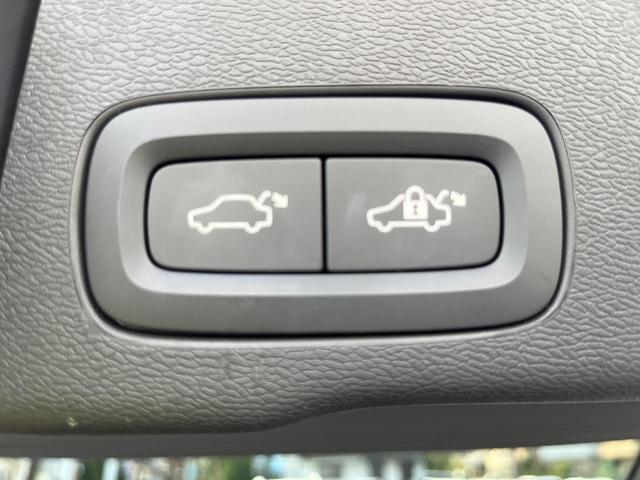 ＸＣ６０ Ｂ５　ＡＷＤ　インスクリプション　認定中古車　ＡＷＤ　サンルーフ　茶革シート　ｈａｒｍａｎ／ｋａｒｄｏｎ　インテリセーフ　衝突被害軽減ブレーキ　３６０°ビューカメラ　パイロットアシスト　レーダークルーズ　禁煙車　　Ｂｌｕｅｔｏｏｔｈ（10枚目）