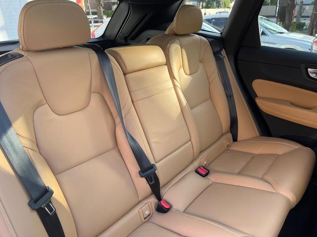 ＸＣ６０ Ｂ５　ＡＷＤ　インスクリプション　認定中古車　ＡＷＤ　サンルーフ　茶革シート　ｈａｒｍａｎ／ｋａｒｄｏｎ　インテリセーフ　衝突被害軽減ブレーキ　３６０°ビューカメラ　パイロットアシスト　レーダークルーズ　禁煙車　　Ｂｌｕｅｔｏｏｔｈ（13枚目）