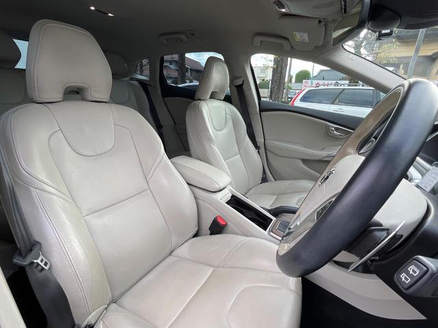 Ｖ４０ Ｄ４　インスクリプション　白革シート　ｈａｒｍａｎ／ｋａｒｄｏｎ　レーダークルーズ　禁煙車　衝突被害軽減ブレーキ　純正９インチナビ　シートヒーター　トールハンマ―ＬＥＤヘッド　メモリー機能付パワーシート　Ｂｌｕｅｔｏｏｔｈ（12枚目）