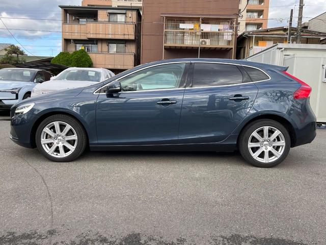 Ｖ４０ Ｄ４　インスクリプション　白革シート　ｈａｒｍａｎ／ｋａｒｄｏｎ　レーダークルーズ　禁煙車　衝突被害軽減ブレーキ　純正９インチナビ　シートヒーター　トールハンマ―ＬＥＤヘッド　メモリー機能付パワーシート　Ｂｌｕｅｔｏｏｔｈ（30枚目）