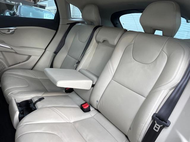 Ｖ４０ Ｄ４　インスクリプション　白革シート　ｈａｒｍａｎ／ｋａｒｄｏｎ　レーダークルーズ　禁煙車　衝突被害軽減ブレーキ　純正９インチナビ　シートヒーター　トールハンマ―ＬＥＤヘッド　メモリー機能付パワーシート　Ｂｌｕｅｔｏｏｔｈ（45枚目）