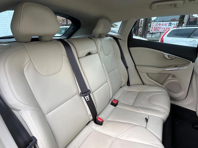 Ｖ４０ Ｄ４　インスクリプション　白革シート　ｈａｒｍａｎ／ｋａｒｄｏｎ　レーダークルーズ　禁煙車　衝突被害軽減ブレーキ　純正９インチナビ　シートヒーター　トールハンマ―ＬＥＤヘッド　メモリー機能付パワーシート　Ｂｌｕｅｔｏｏｔｈ（46枚目）