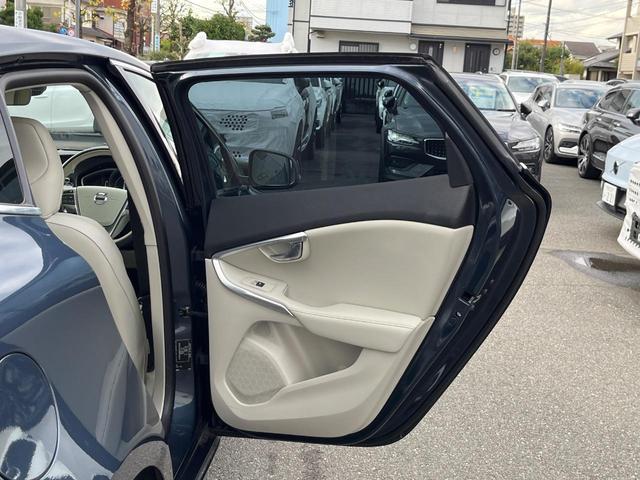Ｖ４０ Ｄ４　インスクリプション　白革シート　ｈａｒｍａｎ／ｋａｒｄｏｎ　レーダークルーズ　禁煙車　衝突被害軽減ブレーキ　純正９インチナビ　シートヒーター　トールハンマ―ＬＥＤヘッド　メモリー機能付パワーシート　Ｂｌｕｅｔｏｏｔｈ（51枚目）