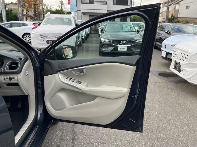 Ｖ４０ Ｄ４　インスクリプション　白革シート　ｈａｒｍａｎ／ｋａｒｄｏｎ　レーダークルーズ　禁煙車　衝突被害軽減ブレーキ　純正９インチナビ　シートヒーター　トールハンマ―ＬＥＤヘッド　メモリー機能付パワーシート　Ｂｌｕｅｔｏｏｔｈ（52枚目）