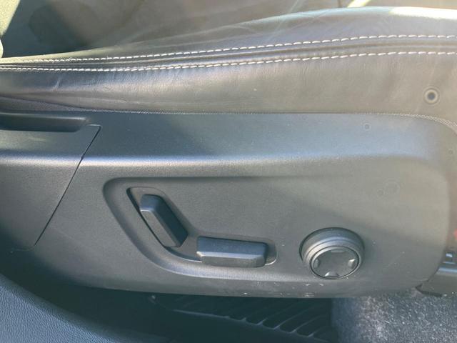 XC40 B4 AWD Rデザイン 認定中古車 インテリセーフ シートヒーター パワーシート パイロットアシスト 360ビューカメラ 純正ナビ アダプティブクルーズコントロール ブラインドスポットモニター(13枚目)