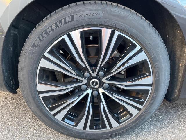 V60 アルティメット B4 認定中古車 ハーマンカードン Goole搭載 360°カメラ ベンチレーション パワーシート パイロットアシスト ヘッドアップディスプレイ オレフォスクリスタルシフトノブ(60枚目)