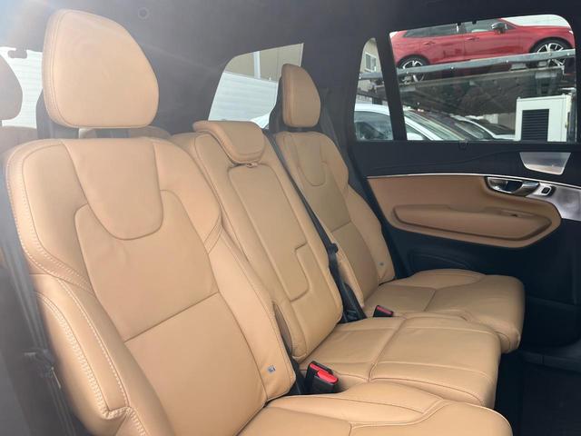 ＸＣ９０ ウルトラ　Ｂ５　ＡＷＤ　認定中古車　Ｂ＆Ｗプレミアムサウンド　パノラマガラスサンルーフ　Ｇｏｏｇｌｅナビ　３６０°カメラ　３列シート　ベンチレーション機能　ヘッドアップディスプレイ　パワーシート　メモリーシート（11枚目）