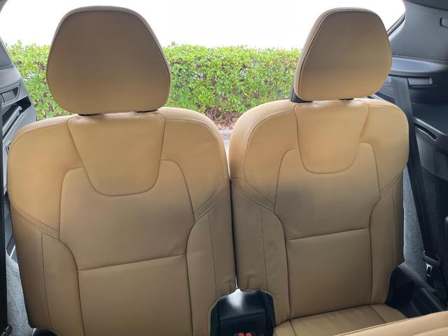 ＸＣ９０ ウルトラ　Ｂ５　ＡＷＤ　認定中古車　Ｂ＆Ｗプレミアムサウンド　パノラマガラスサンルーフ　Ｇｏｏｇｌｅナビ　３６０°カメラ　３列シート　ベンチレーション機能　ヘッドアップディスプレイ　パワーシート　メモリーシート（12枚目）