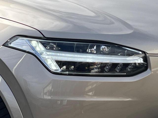 ＸＣ９０ ウルトラ　Ｂ５　ＡＷＤ　認定中古車　Ｂ＆Ｗプレミアムサウンド　パノラマガラスサンルーフ　Ｇｏｏｇｌｅナビ　３６０°カメラ　３列シート　ベンチレーション機能　ヘッドアップディスプレイ　パワーシート　メモリーシート（13枚目）