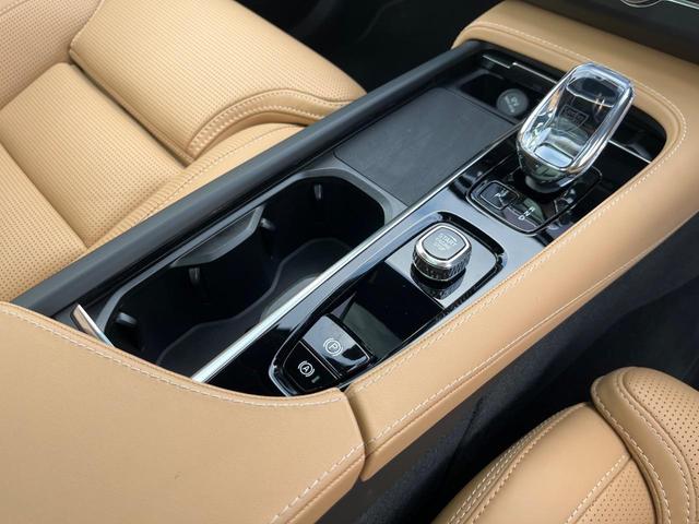 ＸＣ９０ ウルトラ　Ｂ５　ＡＷＤ　認定中古車　Ｂ＆Ｗプレミアムサウンド　パノラマガラスサンルーフ　Ｇｏｏｇｌｅナビ　３６０°カメラ　３列シート　ベンチレーション機能　ヘッドアップディスプレイ　パワーシート　メモリーシート（43枚目）