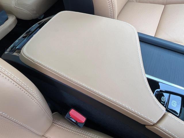 ＸＣ９０ ウルトラ　Ｂ５　ＡＷＤ　認定中古車　Ｂ＆Ｗプレミアムサウンド　パノラマガラスサンルーフ　Ｇｏｏｇｌｅナビ　３６０°カメラ　３列シート　ベンチレーション機能　ヘッドアップディスプレイ　パワーシート　メモリーシート（44枚目）