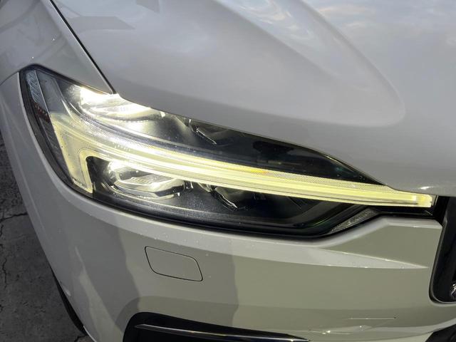 【ＬＥＤフォグライト／コーナリングライト】霧の中など悪天候でのより視界確保に効果的なライトです。低走行でのコーナリング時にステアリングを切った先の斜め前方を一時的に照らす機能がついています。