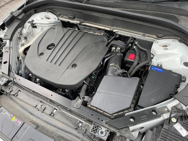 ＸＣ６０ アルティメット　Ｂ５　ＡＷＤ　認定中古車　サンルーフ　ナッパレザーシート　Ｇｏｏｇｌｅナビ　ハーマンプレミアムサウンド　シートヒーター　ベンチレーション　パイロットアシスト　マッサージ機能付きシート　パワーシート　パワーバックドア（16枚目）