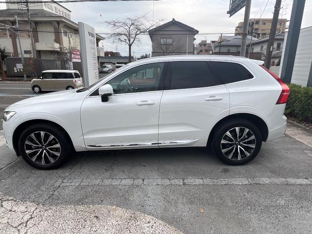 ＸＣ６０ アルティメット　Ｂ５　ＡＷＤ　認定中古車　サンルーフ　ナッパレザーシート　Ｇｏｏｇｌｅナビ　ハーマンプレミアムサウンド　シートヒーター　ベンチレーション　パイロットアシスト　マッサージ機能付きシート　パワーシート　パワーバックドア（20枚目）