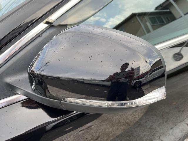 Ｖ４０ Ｔ３　インスクリプション　黒革シート　ｈａｒｍａｎ／ｋａｒｄｏｎ　インテリセーフ　衝突被害軽減ブレーキ　シートヒーター　純正ナビ　バックカメラ　レーダークルーズ　ブラインドスポットモニター　禁煙車　ＬＥＤヘッドライト（30枚目）