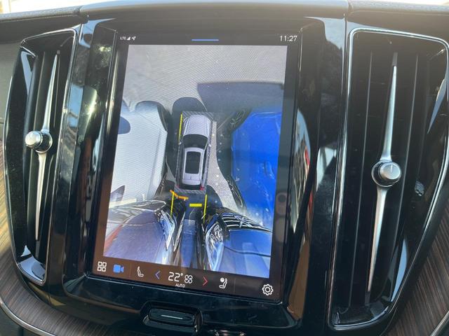 ＸＣ６０ アルティメット　Ｂ５　ＡＷＤ　認定中古車　サンルーフ　ナッパレザーシート　Ｇｏｏｇｌｅナビ　ハーマンプレミアムサウンド　シートヒーター　ベンチレーション　パイロットアシスト　マッサージ機能付きシート　パワーシート　パワーバックドア（10枚目）