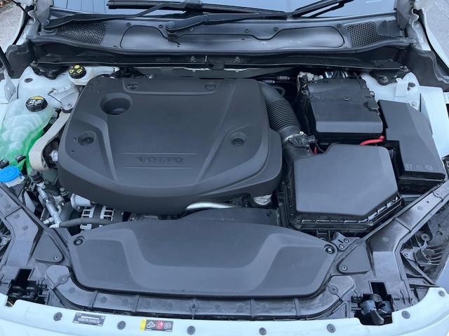V40 D4 インスクリプション 黒革シート harman/kardon インテリセーフ 衝突被害軽減ブレーキ シートヒーター 純正ナビ バックカメラ レーダークルーズ ブラインドスポットモニター 禁煙車 LEDヘッドライト(18枚目)