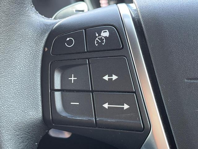 V40 D4 モメンタム 純正HDDナビ バックカメラ フロントシートヒーター 禁煙車 アダプティブクルーズコントロール メモリーシート 純正17インチアルミホイール Bluetooth LEDヘッドライト BLIS ETC(11枚目)